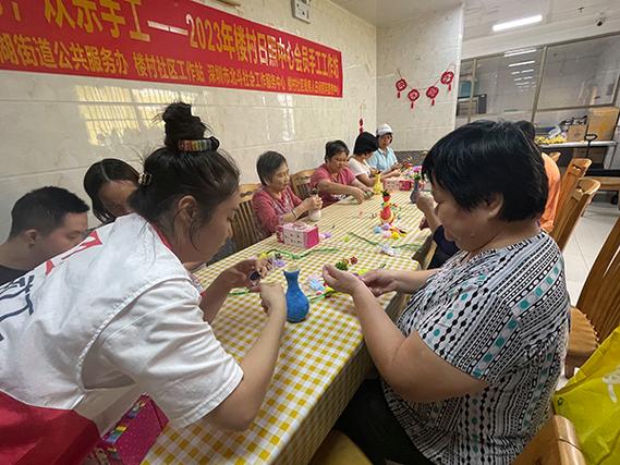 “美丽工坊”课堂开课了！民治街道残障者手工创业基地建设促就业(残障街道活动手工饰品) 99链接平台