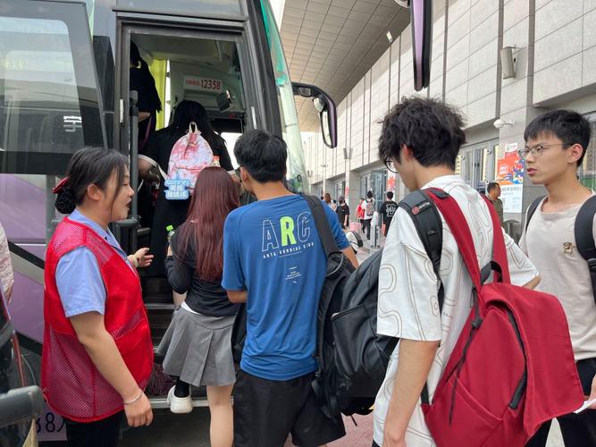 暑运一线观察：旅游出行火爆 各地优化服务保障(出行旅客旅游优化方向) 排名链接