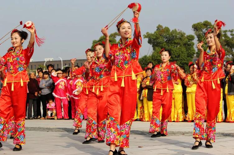 凤阳花鼓和花鼓灯是一回事吗？(凤阳花鼓细说一回事乞讨) 排名链接